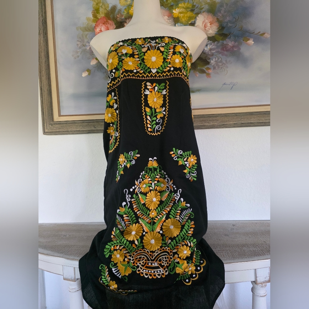 Mexican Floral Embroidered Strapless Dress